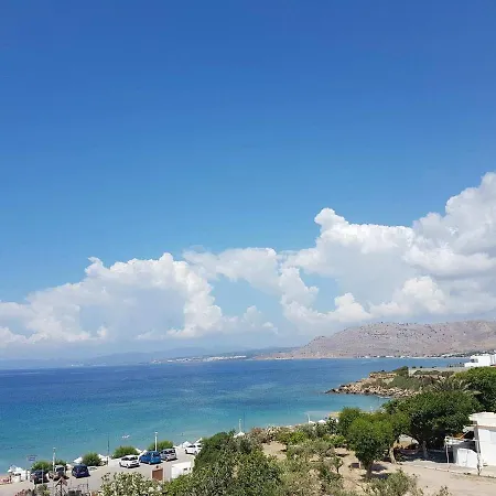 Otel Amphitriti 2*
